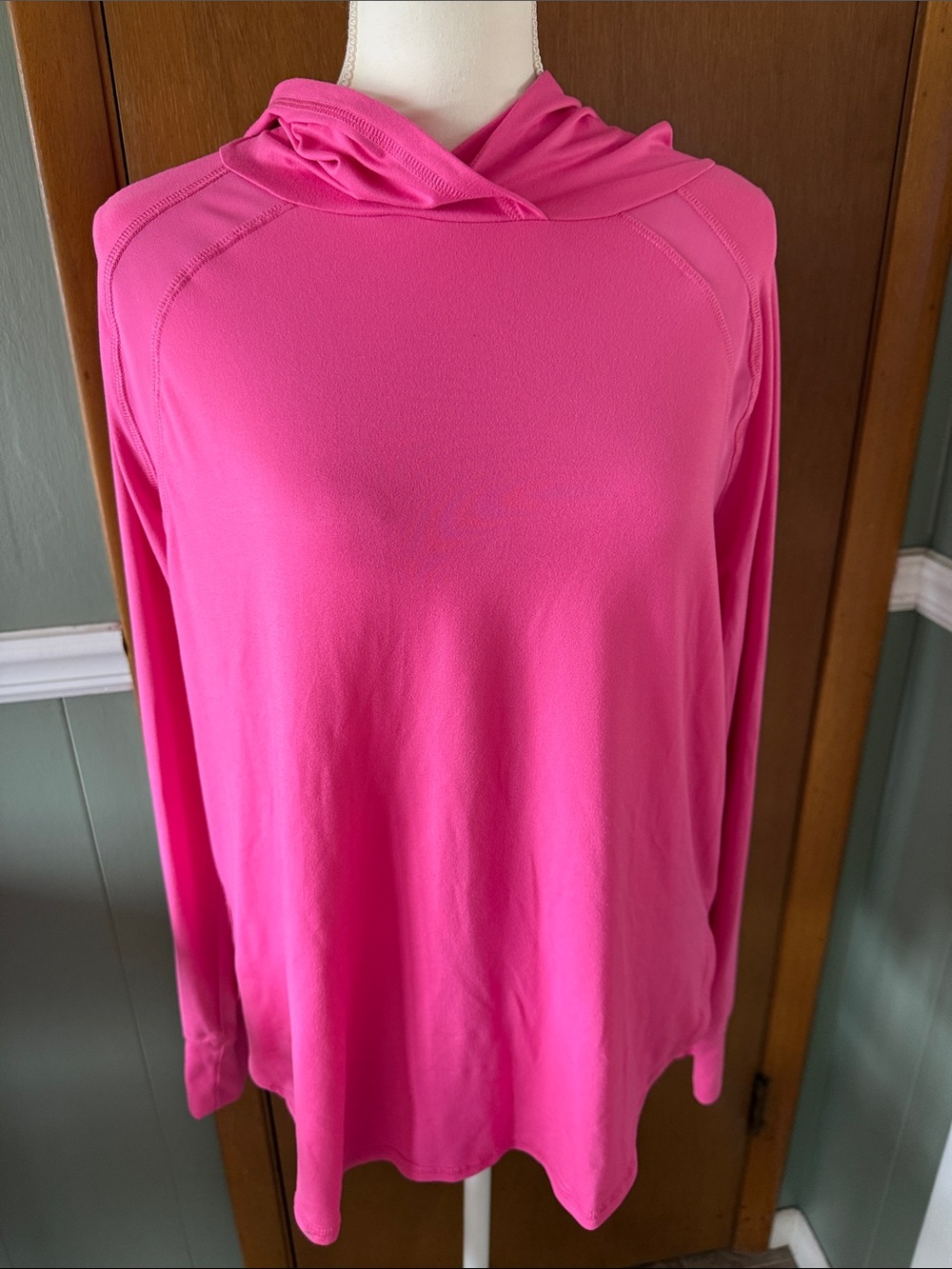 Joe Fresh Hot Pink Active Top Size L